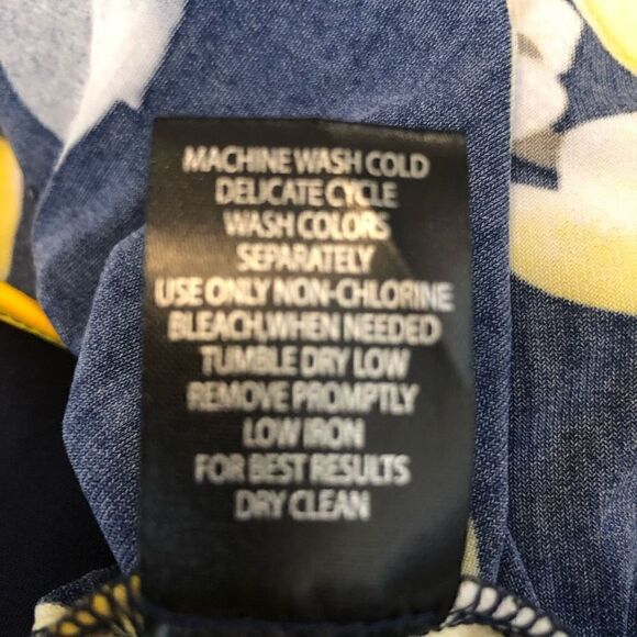 NEW Clematis Tulip Sleeve Fit and Flare Dress Size M NWT - Picture 11 of 16